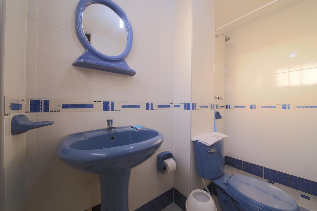 Hostal Florida Chiclayo Exterior photo